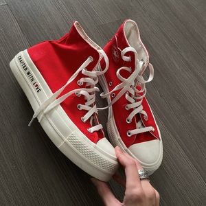 Red Platform Converse